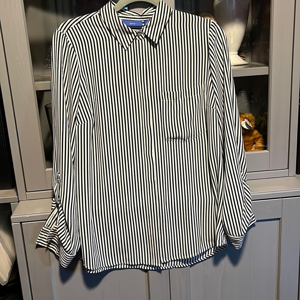🔥Last Chance🔥 Apt 9 Button Up Blouse